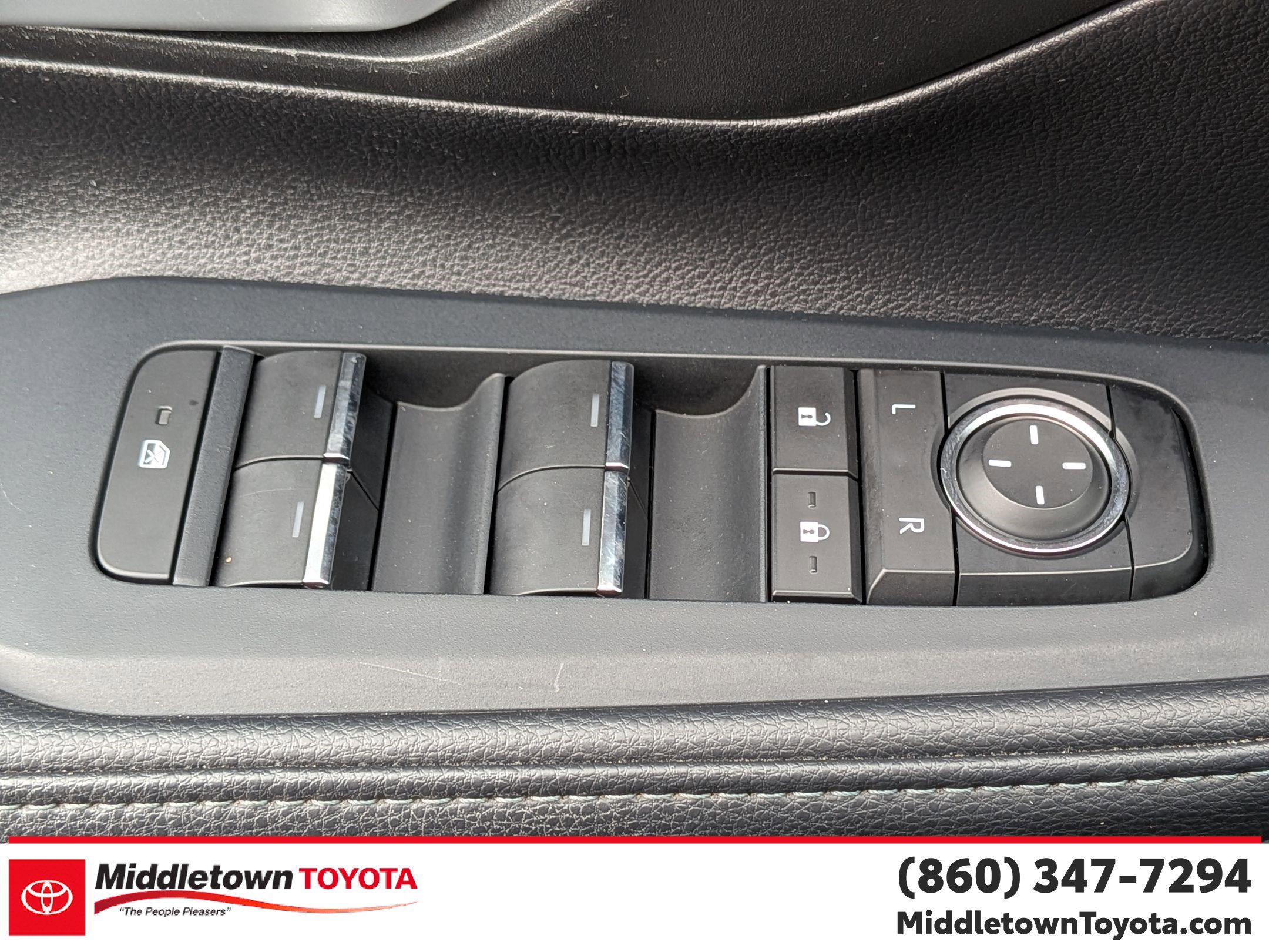 Certified 2024 Toyota Grand Highlander XLE image 12