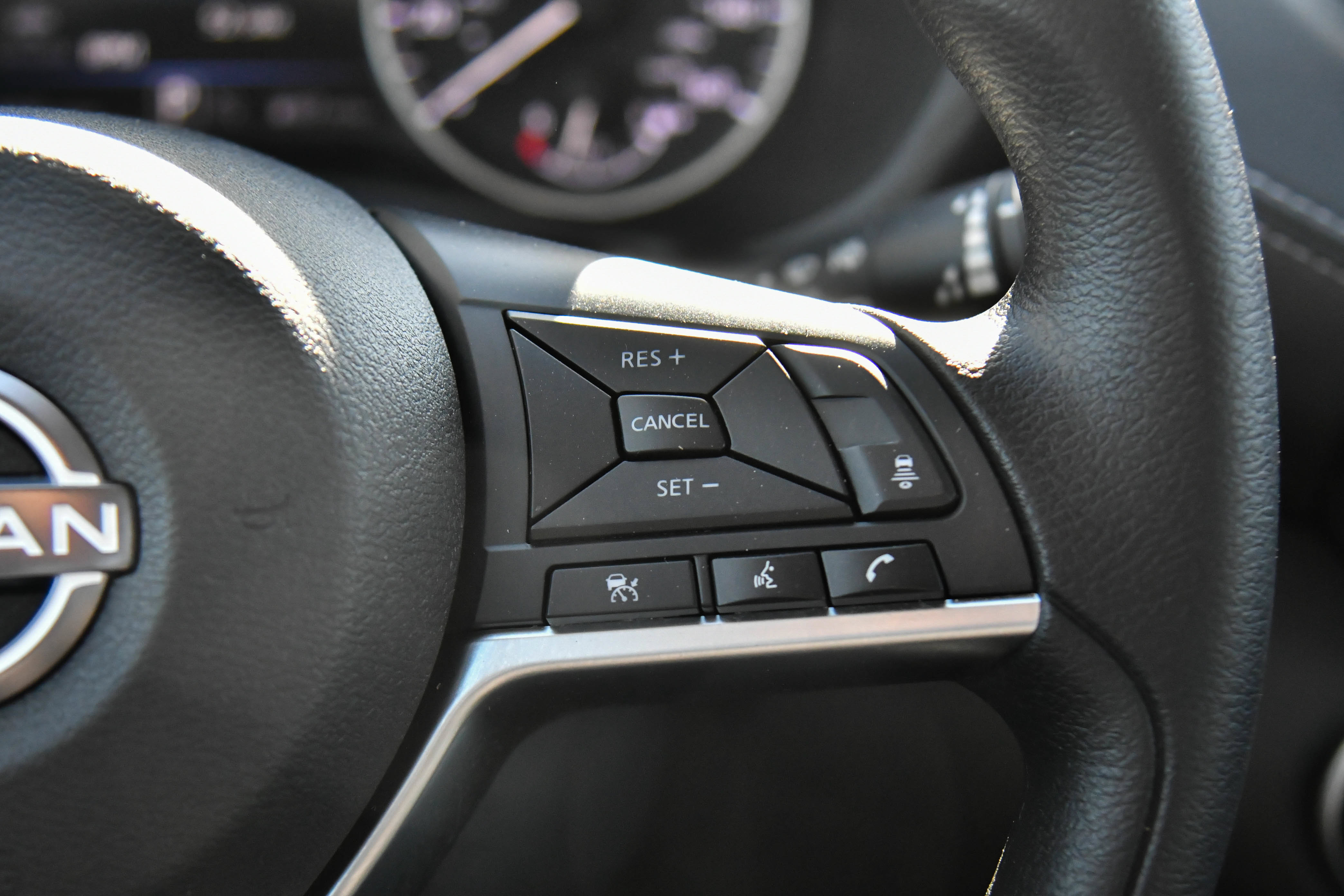 Used 2025 Nissan Sentra SV FWD image 26