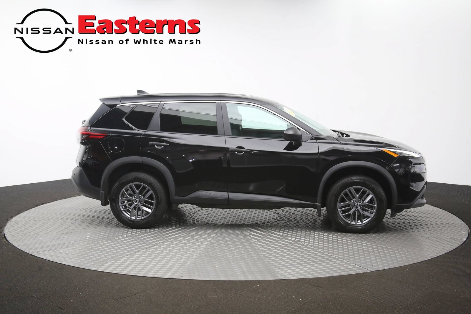Used 2023 Nissan Rogue S AWD/4WD image 42