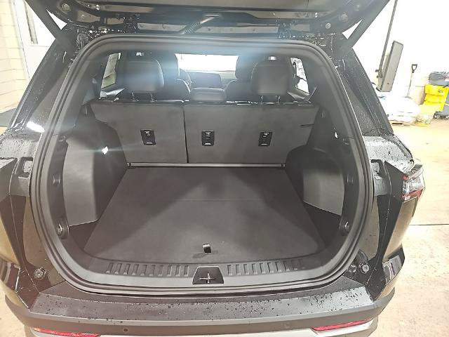 New 2026 Chevrolet Equinox LT w/ Convenience Package II AWD/4WD image 23