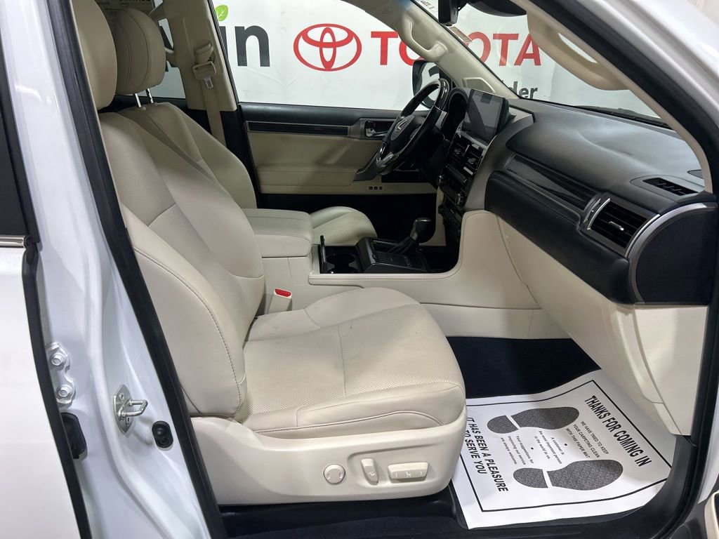 Used 2023 Lexus GX 460 Premium w/ Premium Plus Package image 12