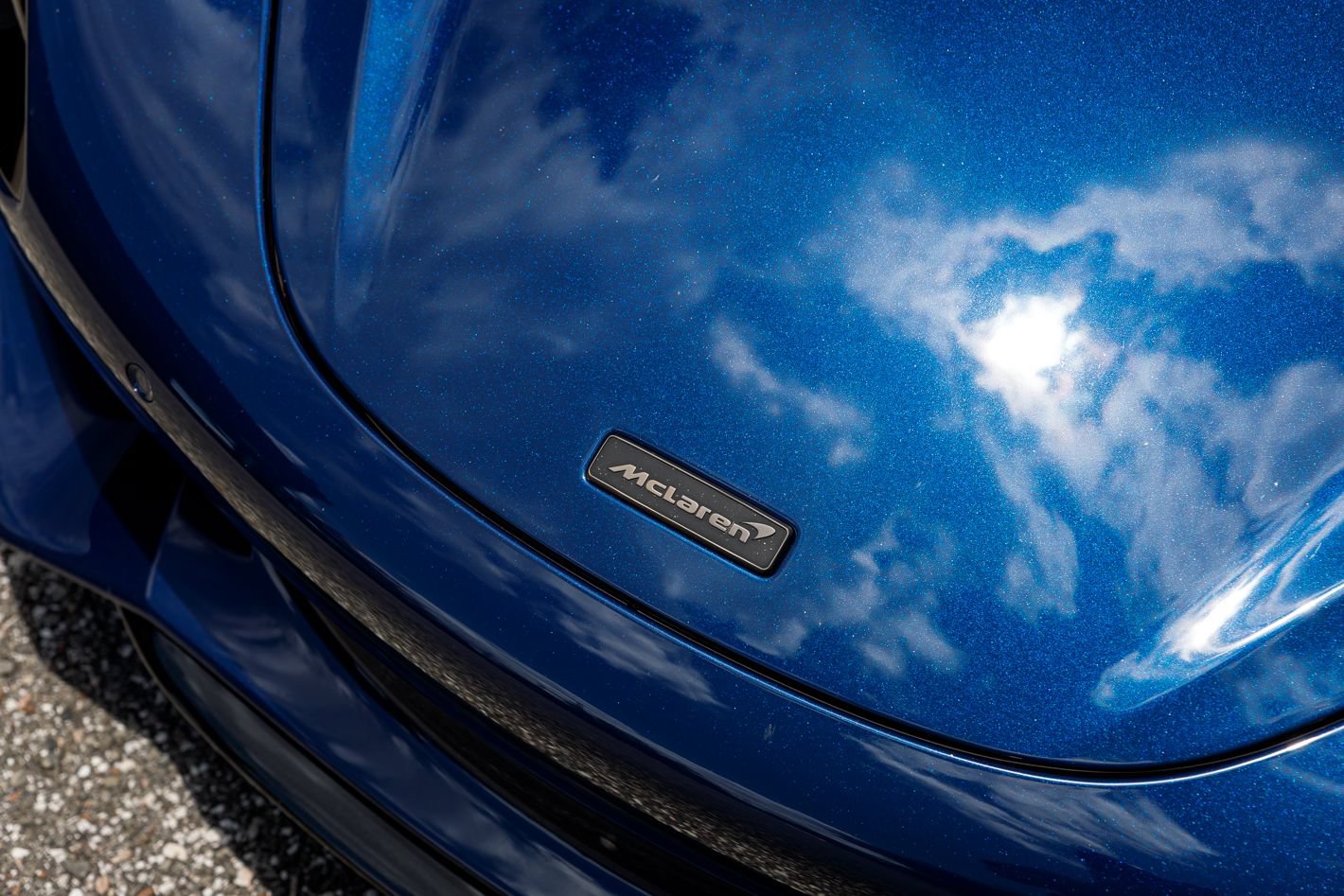 Used 2025 McLaren 750S RWD image 2