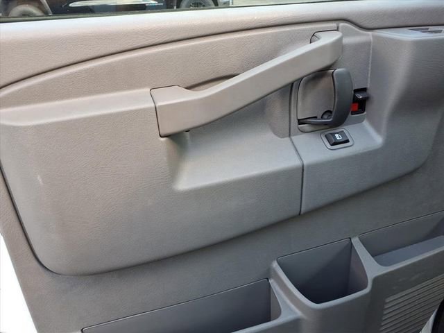 New 2025 Chevrolet Express 3500 w/ Power Convenience Package image 9