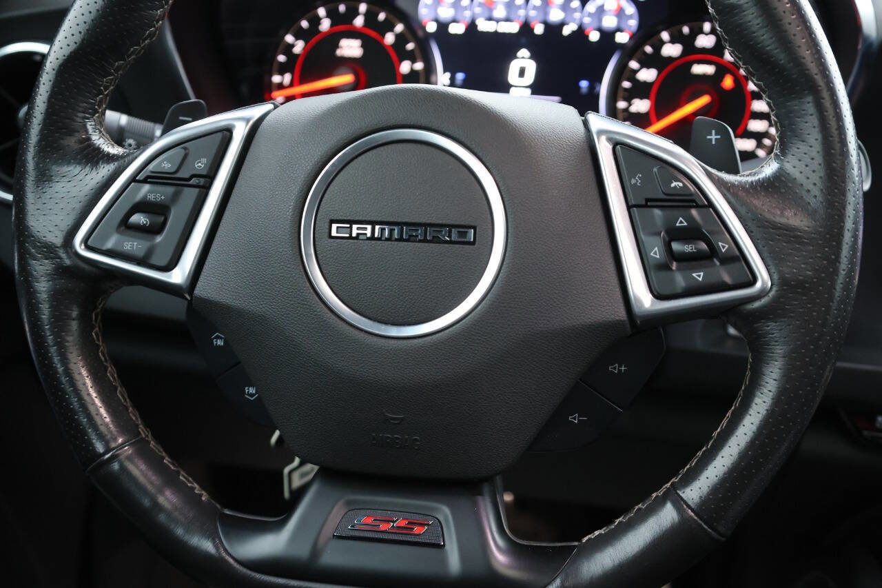 Used 2021 Chevrolet Camaro SS image 16