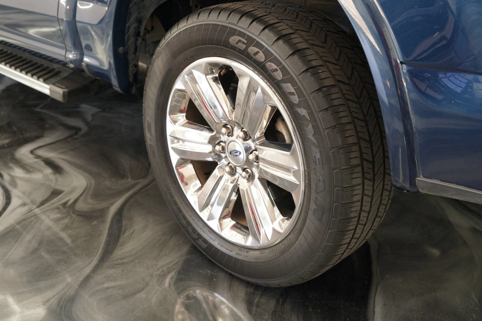 Used 2019 Ford F150 Lariat w/ Equipment Group 502A Luxury RWD image 32