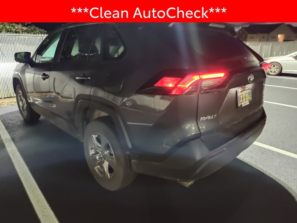 Used 2023 Toyota RAV4 XLE w/ Convenience Package AWD/4WD image 4