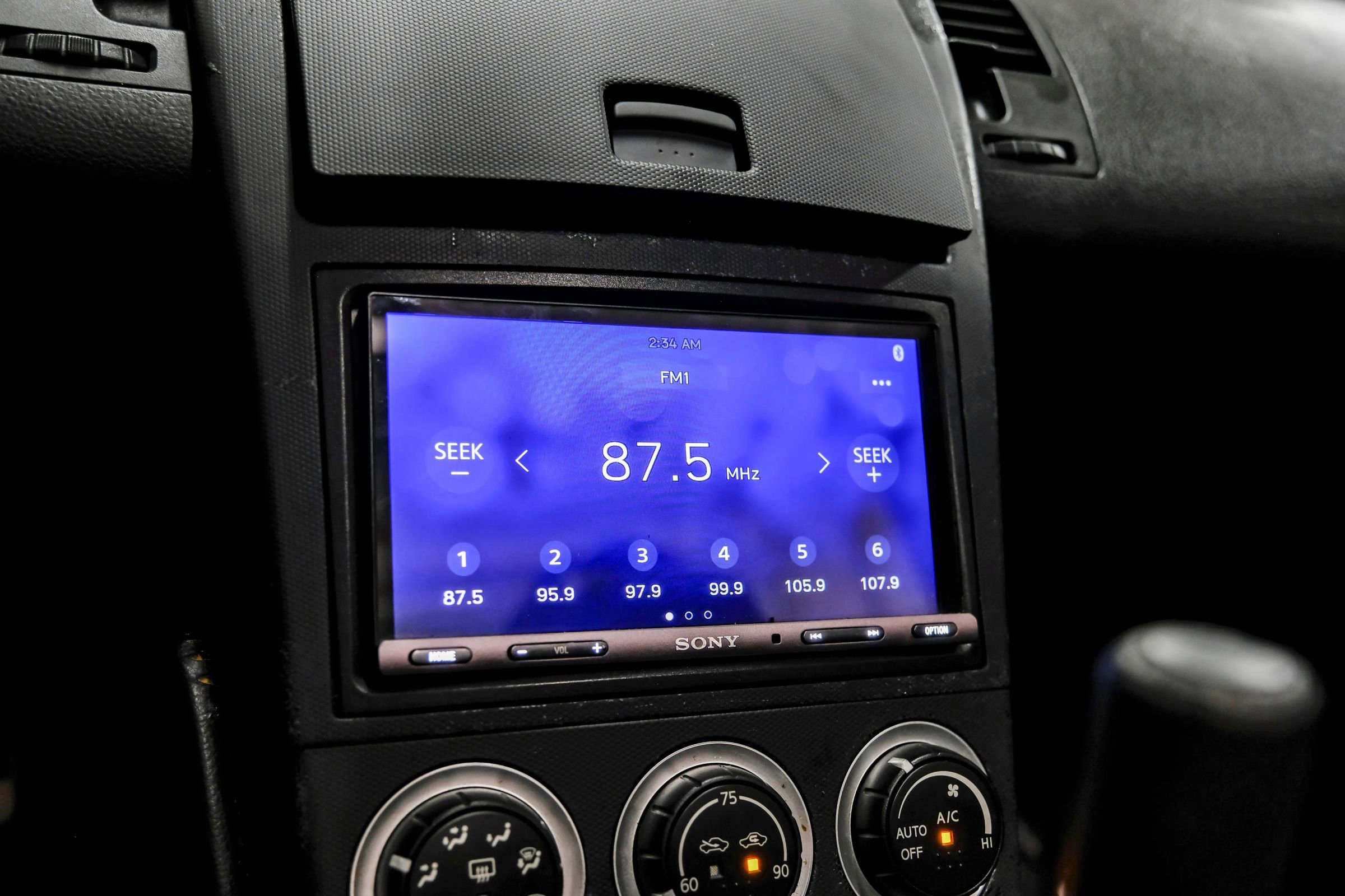 Used 2005 Nissan 350Z Touring RWD image 28