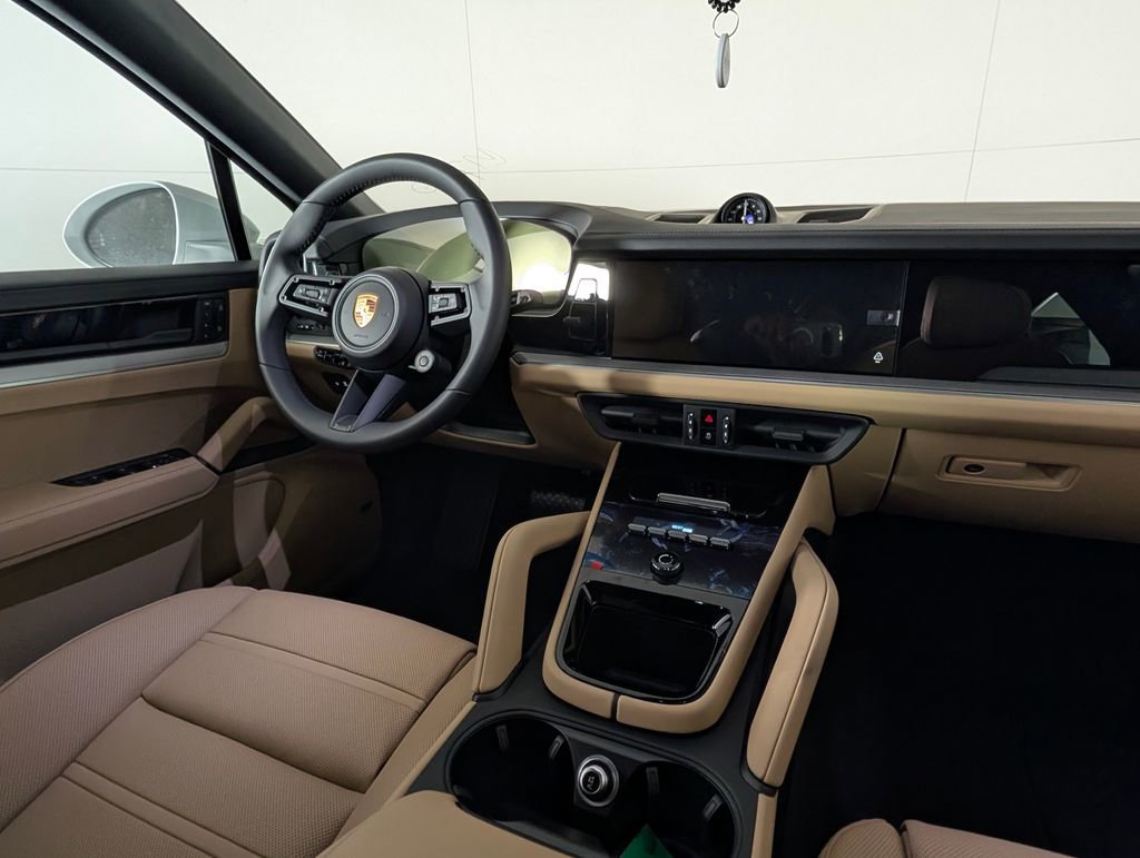 New 2026 Porsche Cayenne Coupe image 22