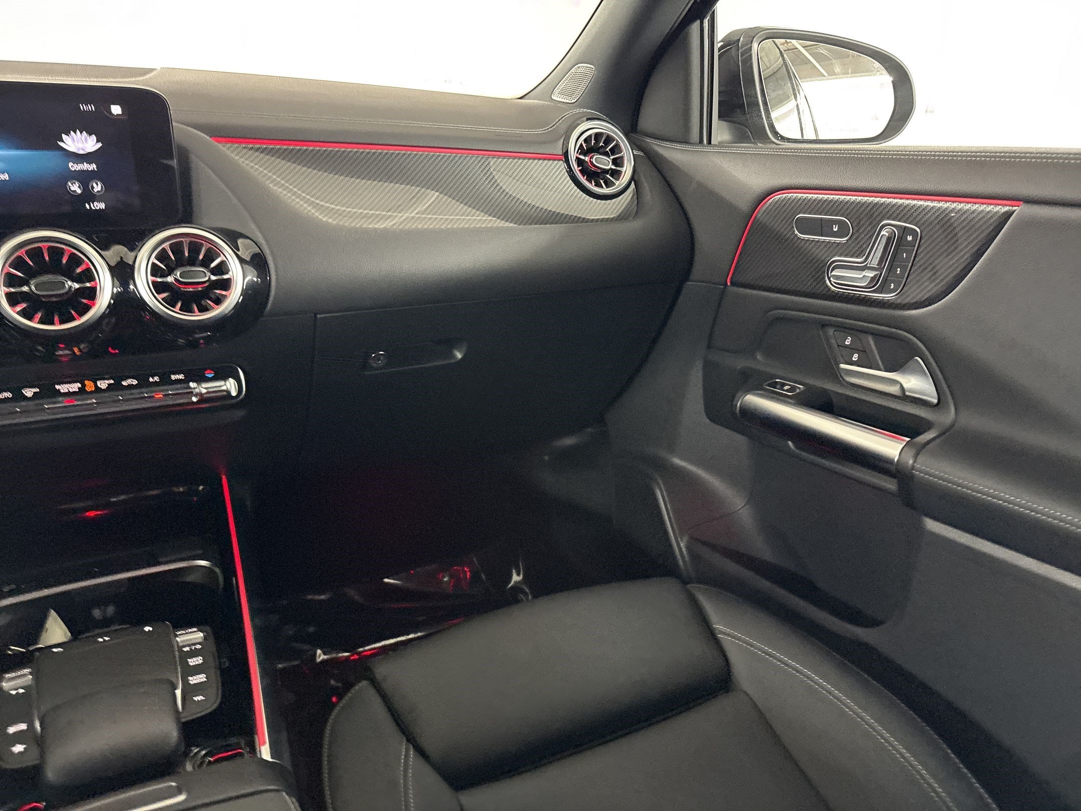 Certified 2023 Mercedes-Benz GLA 250 4MATIC image 29