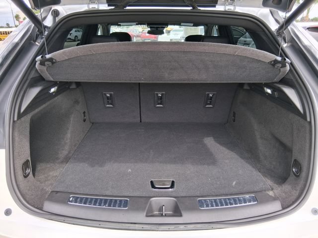 Used 2025 Cadillac XT4 Sport FWD image 6