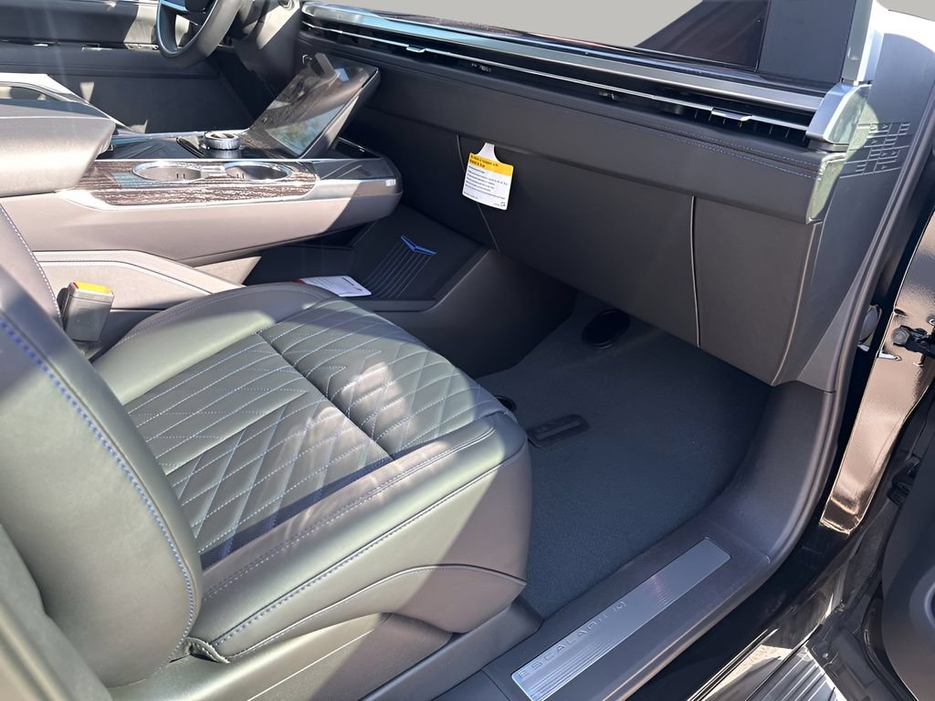 New 2026 Cadillac Escalade IQL Luxury AWD/4WD image 21