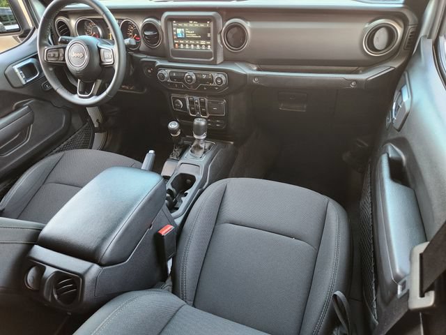 Certified 2022 Jeep Gladiator Overland AWD/4WD image 25