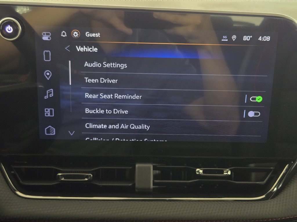 New 2026 Chevrolet Equinox RS w/ Convenience Package III FWD image 18