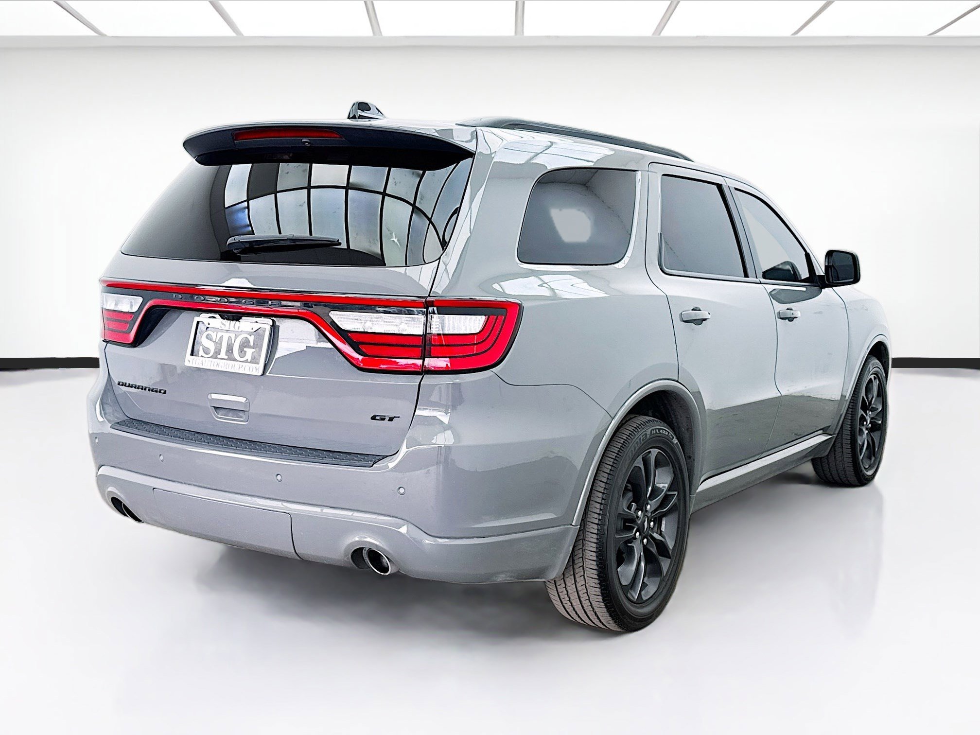 Used 2024 Dodge Durango GT w/ Blacktop Package RWD image 4