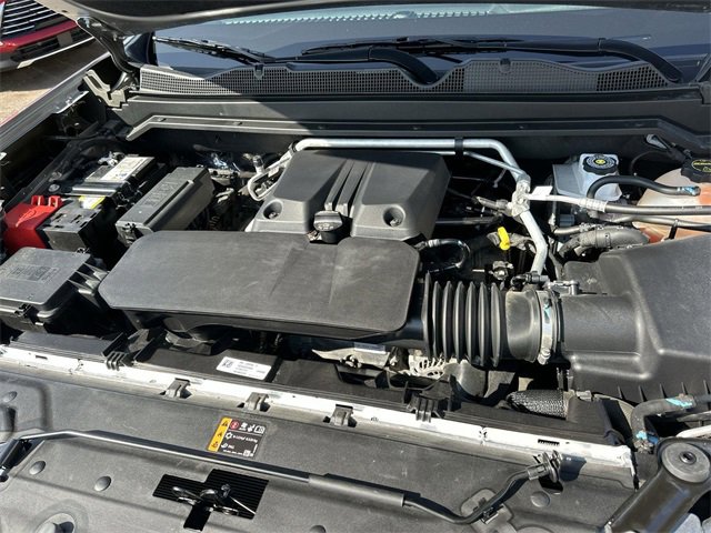 Used 2024 GMC Canyon AT4 w/ Canyon Safety Plus Package image 29