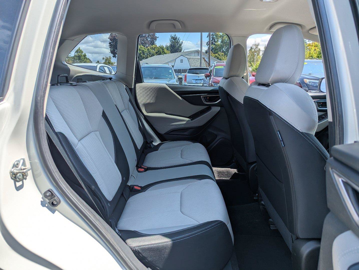 Used 2022 Subaru Forester AWD/4WD image 29