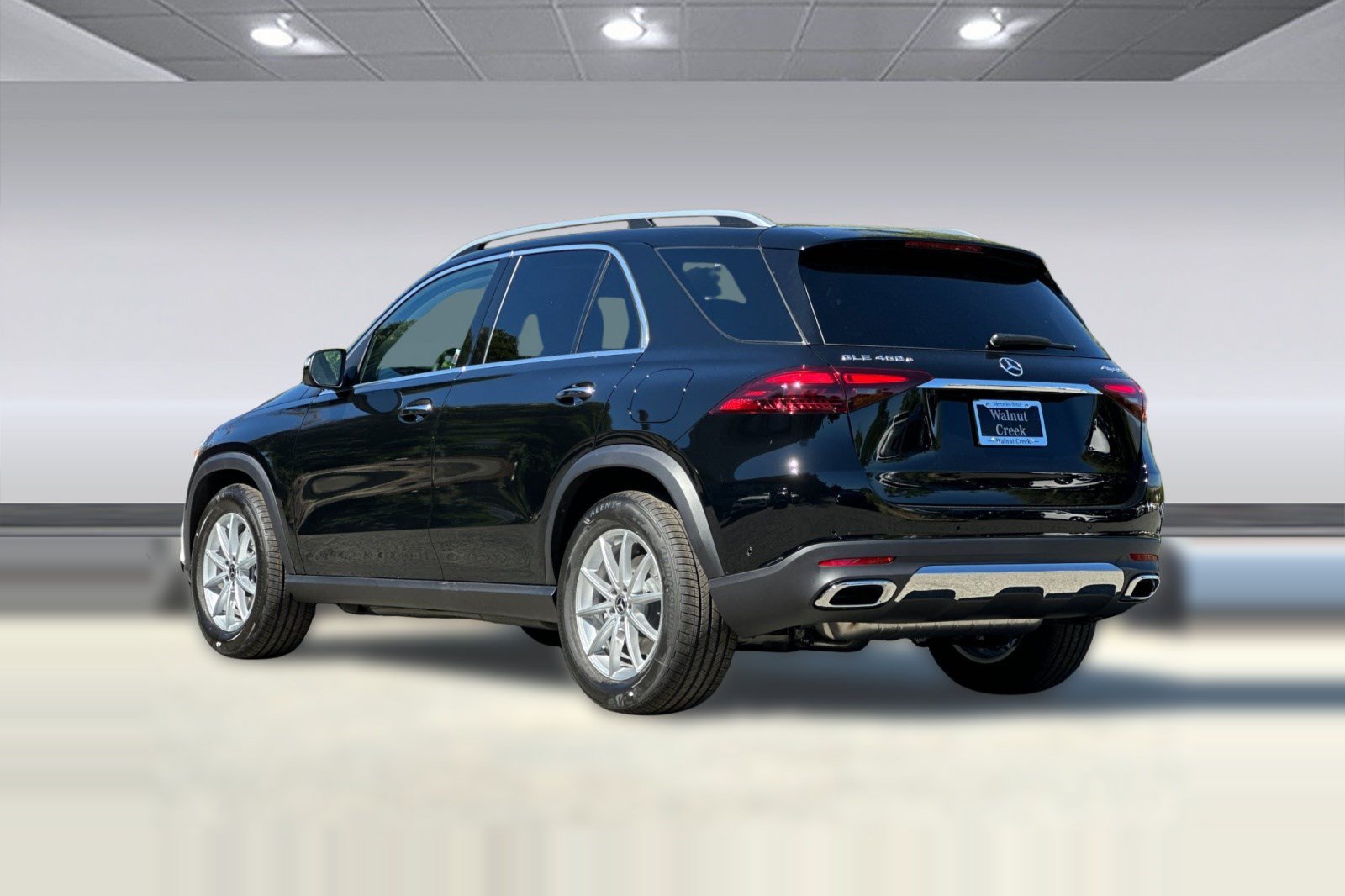 New 2026 Mercedes-Benz GLE 450e 4MATIC image 3