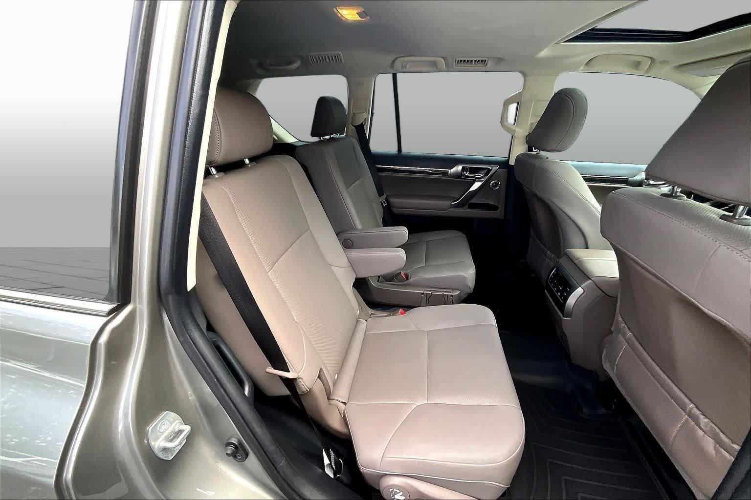 Used 2022 Lexus GX 460 Premium AWD/4WD image 19