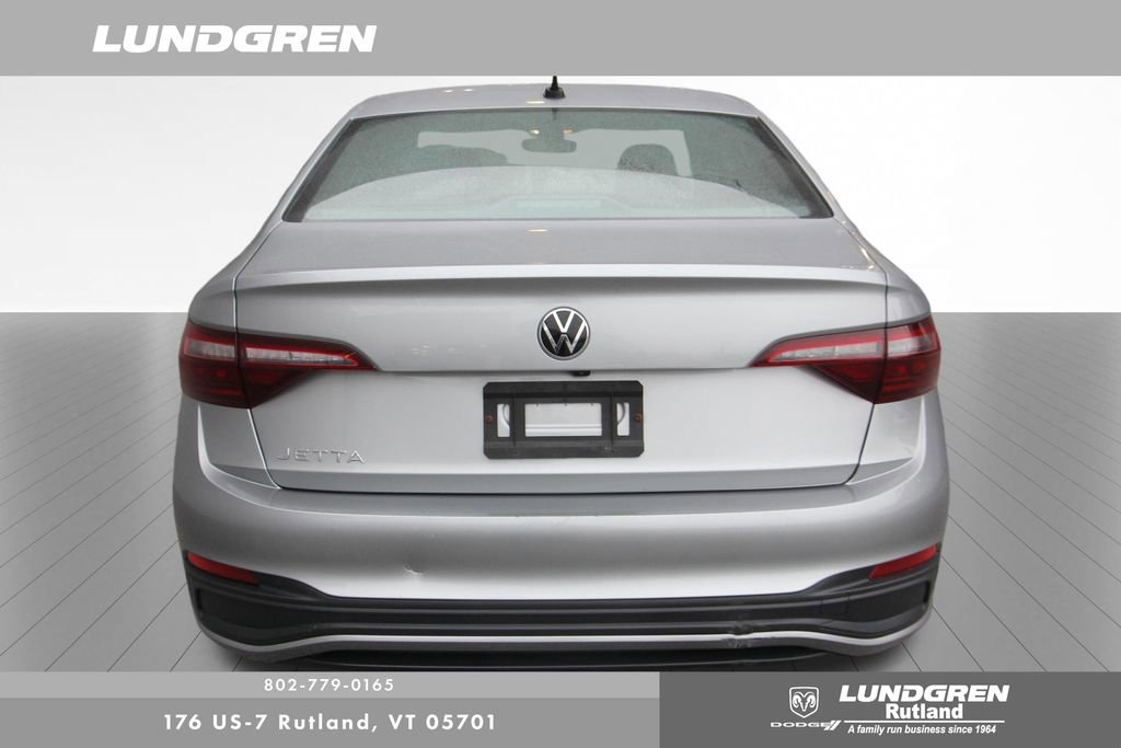 Used 2024 Volkswagen Jetta Sport image 37