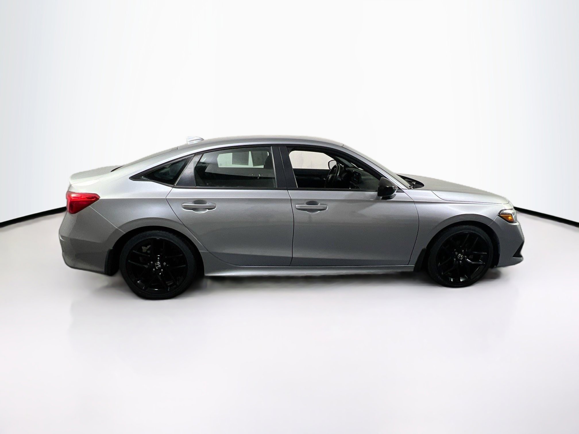 Used 2022 Honda Civic Sport image 4