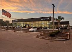 Used 2021 GMC Yukon Denali w/ LPO, Illumination Package image 2