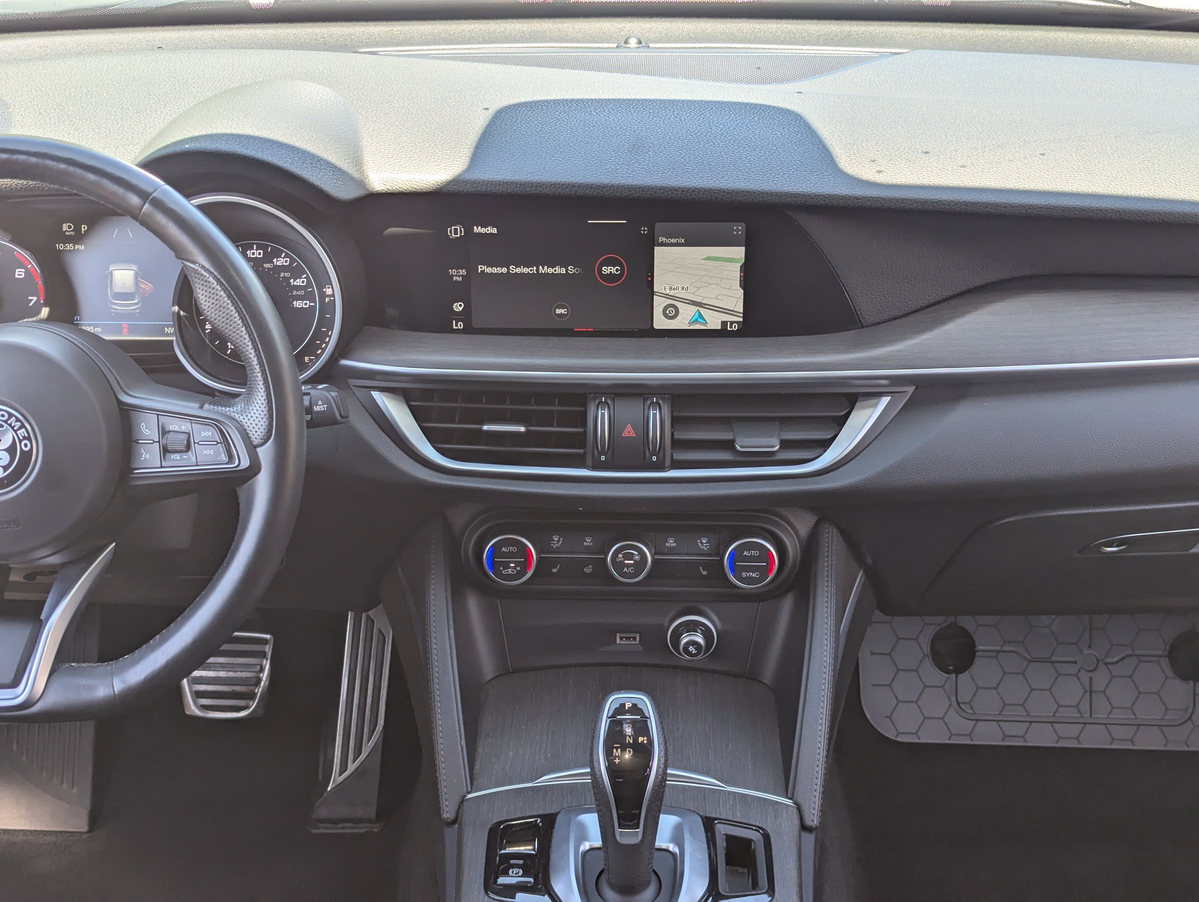 Used 2023 Alfa Romeo Stelvio Ti w/ Active Assist Plus Package image 15