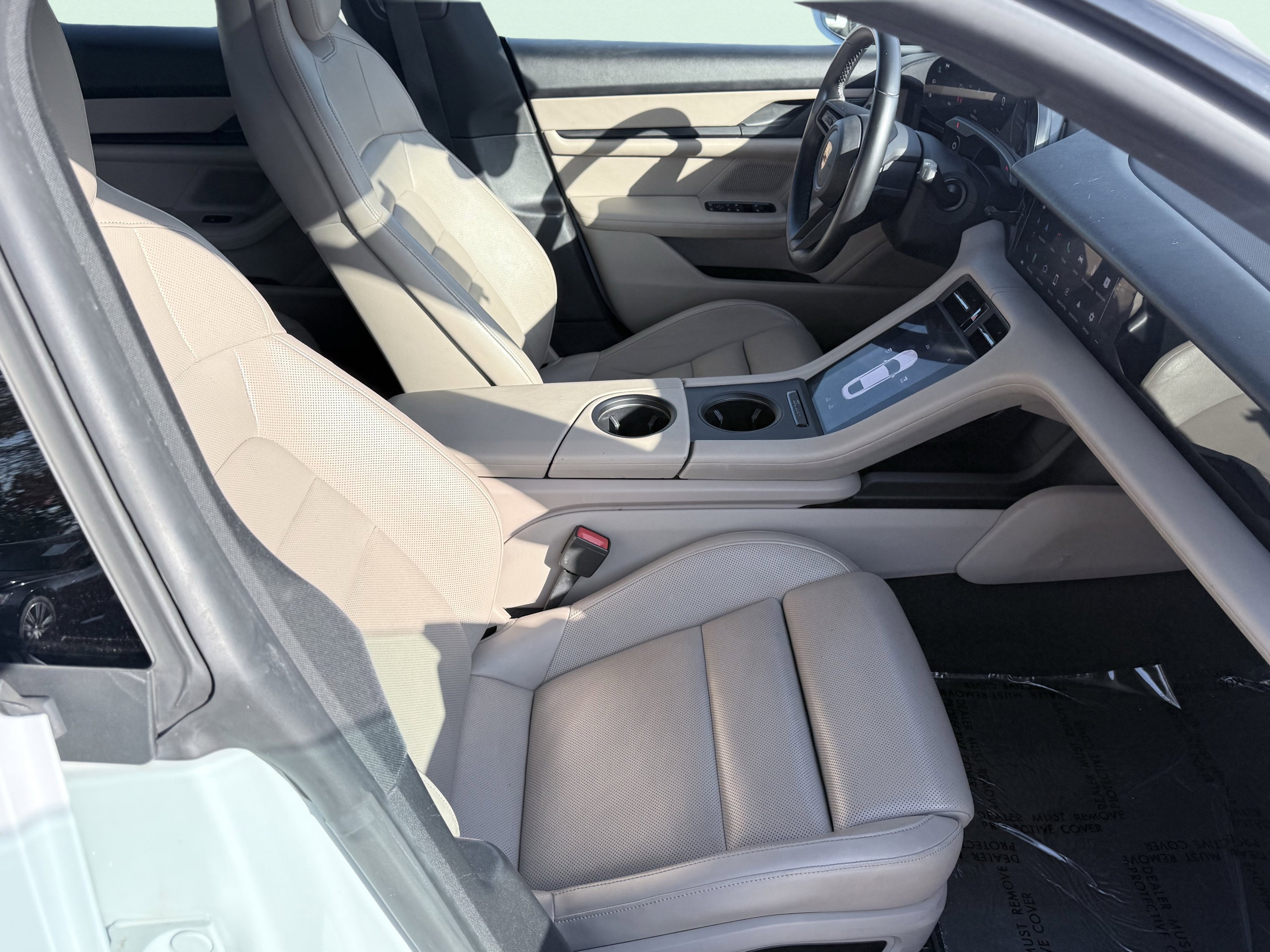 Used 2022 Porsche Taycan image 51