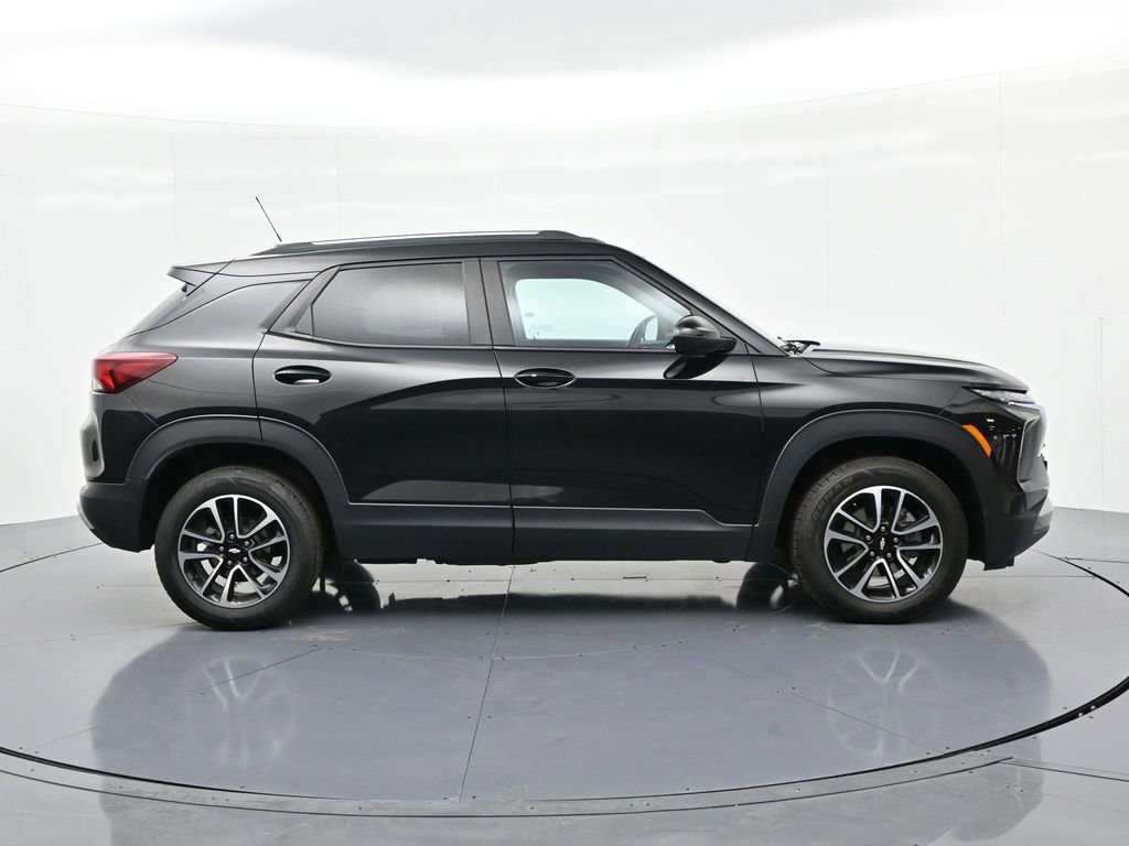 Used 2024 Chevrolet TrailBlazer LT image 5
