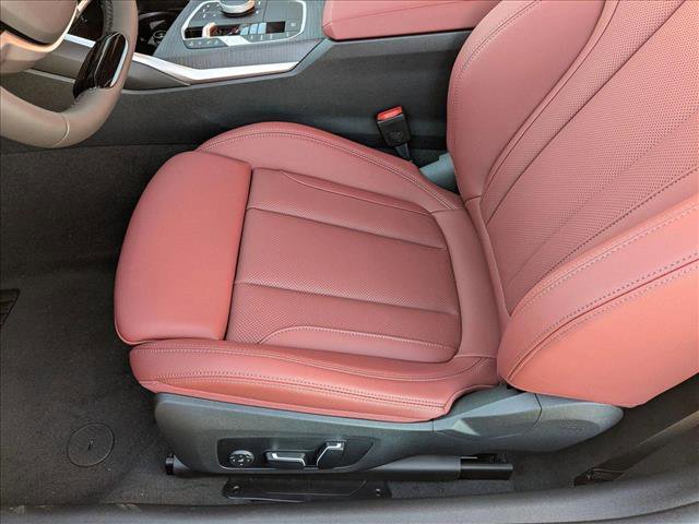 Used 2025 BMW 430i Coupe w/ Convenience Package image 4