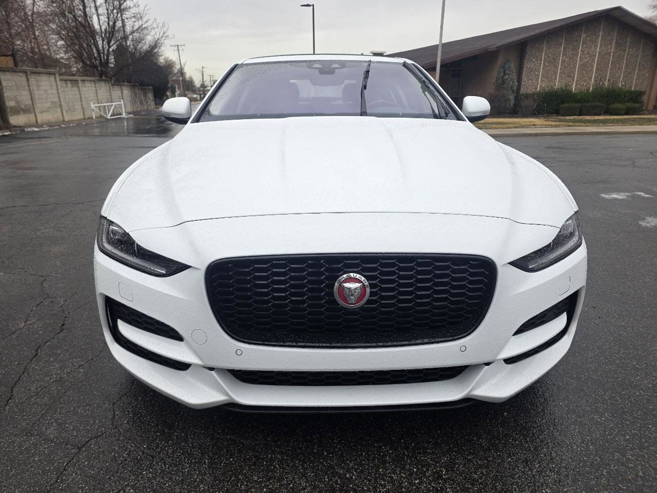 Used 2020 Jaguar XE S image 10