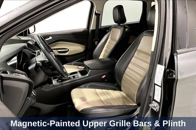 Used 2019 Ford Escape SEL w/ SEL Sport Appearance Package FWD image 29