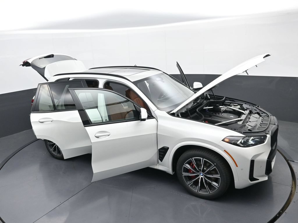 New 2026 BMW X5 xDrive40i w/ M Sport Package AWD/4WD image 38