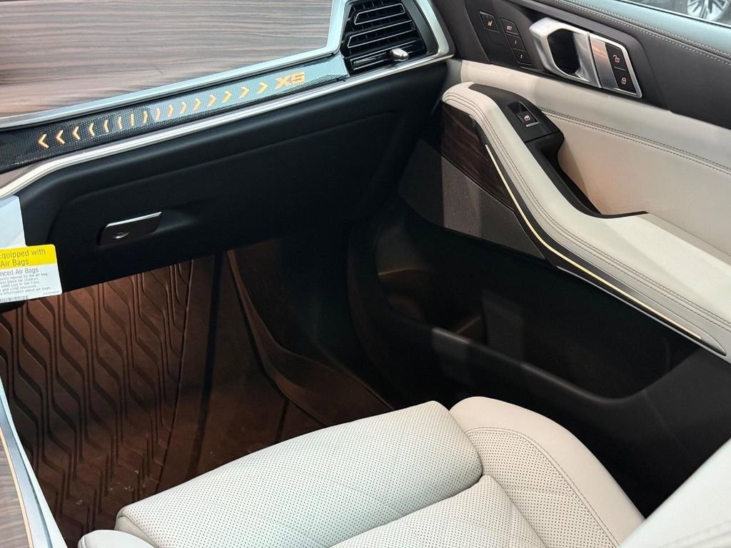 New 2026 BMW X5 xDrive40i w/ Executive Package image 9