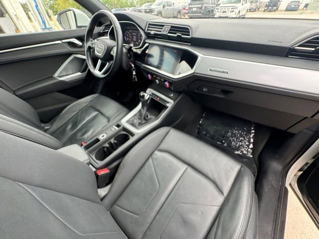 Used 2021 Audi Q3 2.0T Premium image 31