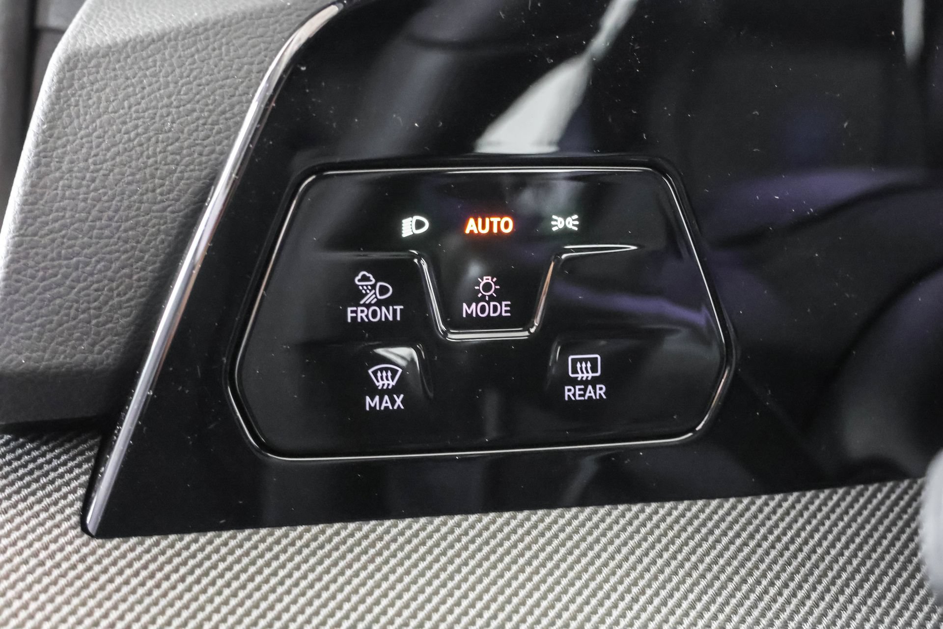New 2026 Volkswagen Golf AWD/4WD image 21