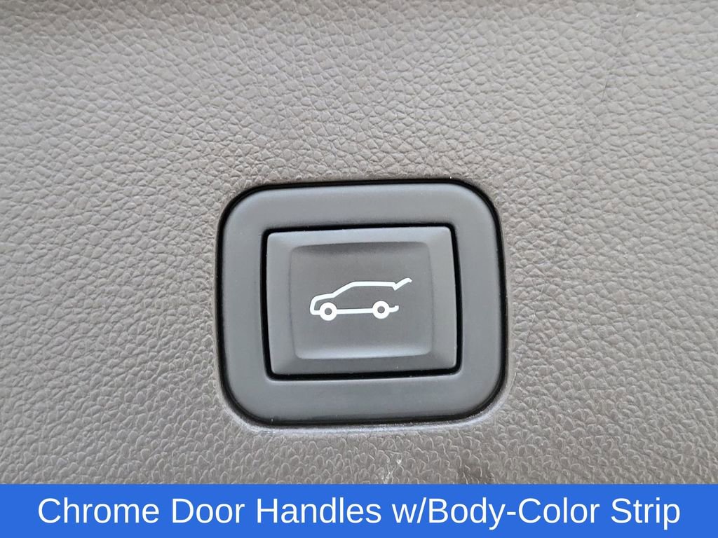 Used 2023 GMC Yukon Denali image 12