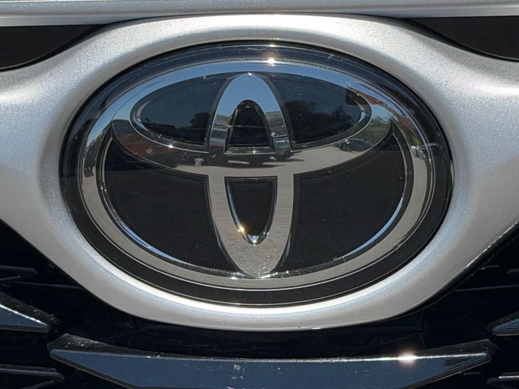 Used 2021 Toyota Highlander L AWD/4WD image 34