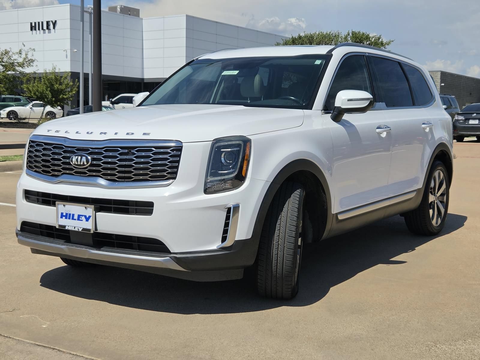 Used 2021 Kia Telluride S FWD image 2