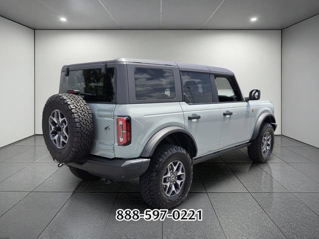 Used 2023 Ford Bronco Badlands AWD/4WD image 5