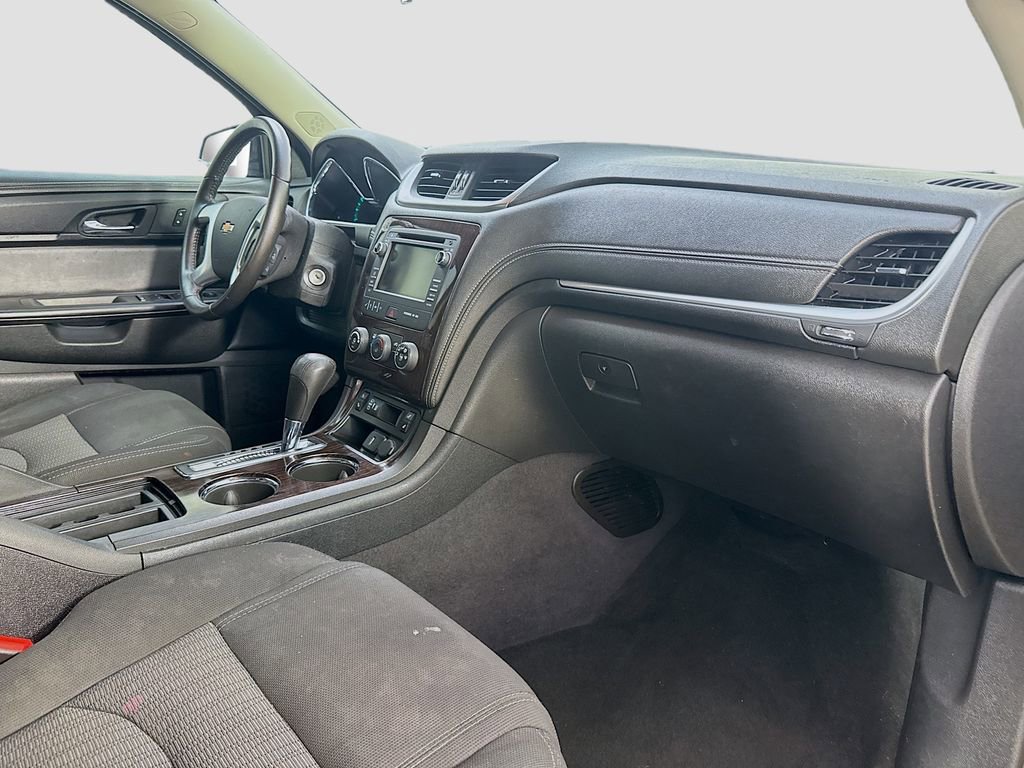 Used 2016 Chevrolet Traverse LT FWD image 34
