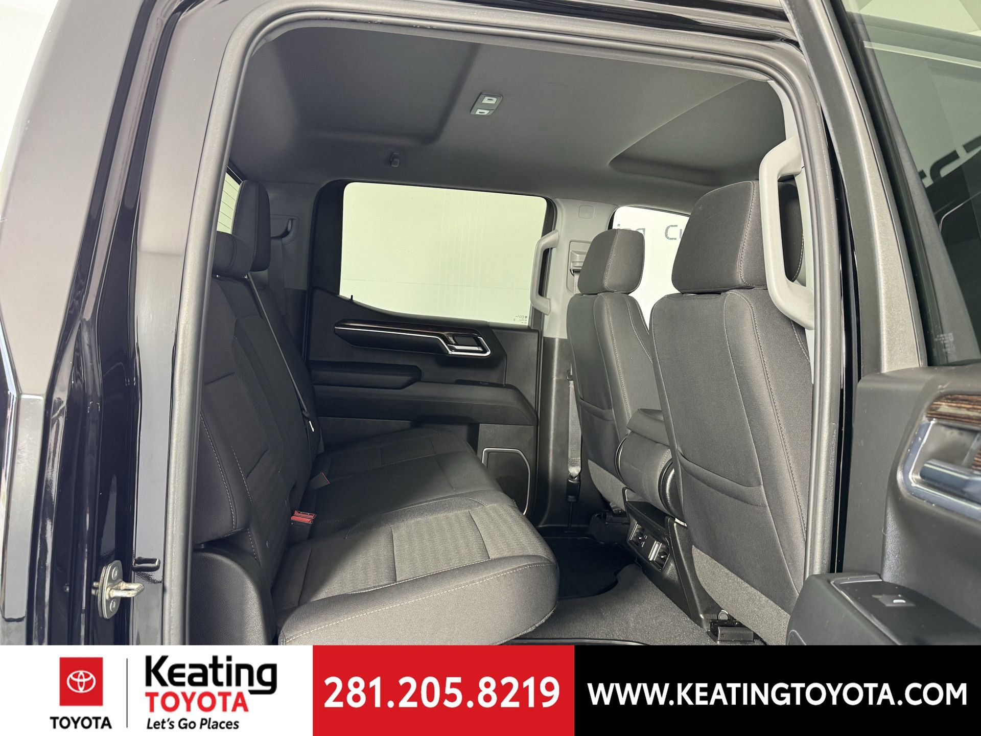 Used 2024 GMC Sierra 1500 SLE w/ Preferred Package RWD image 18