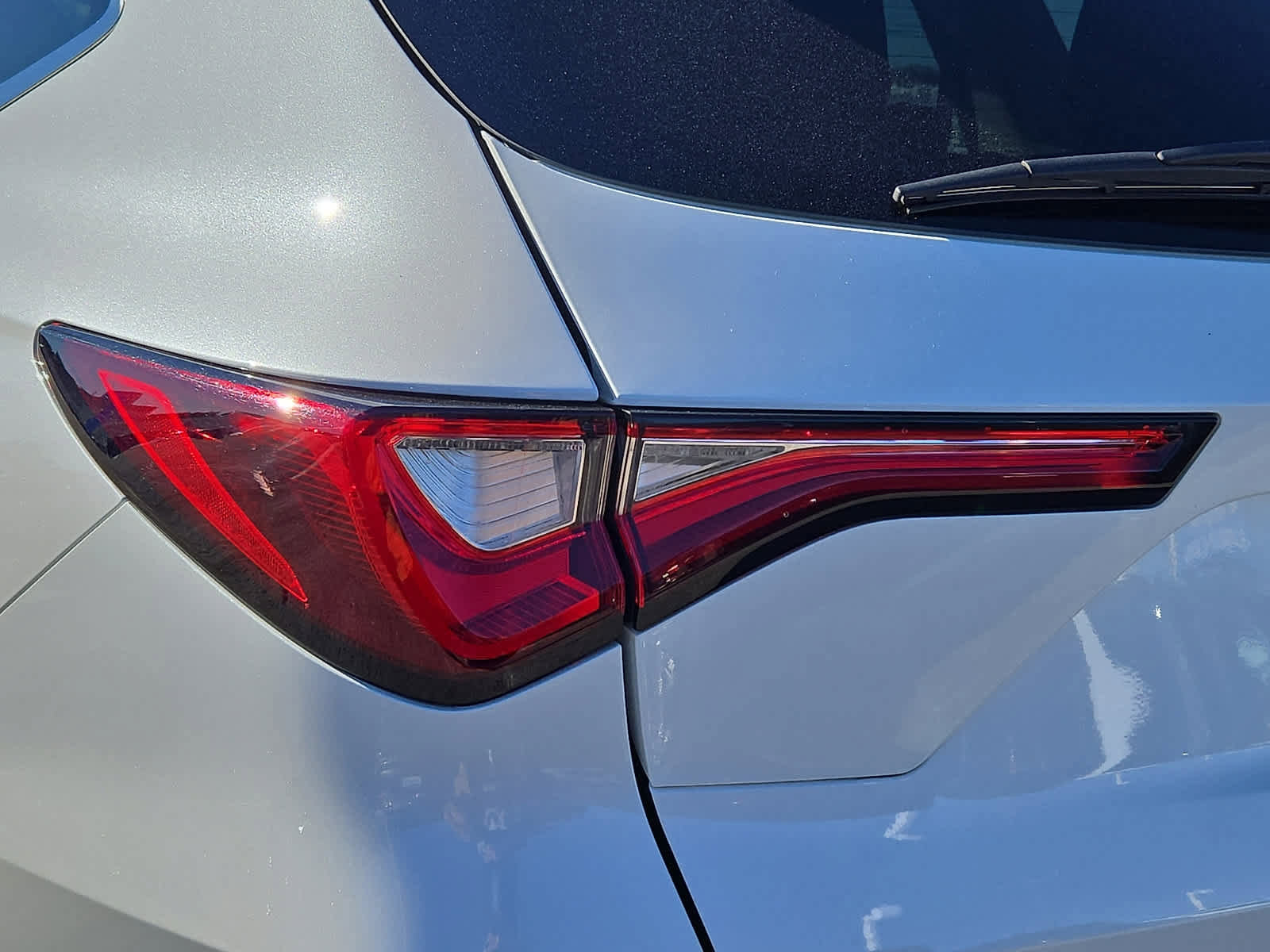 Used 2023 Acura MDX SH-AWD image 11