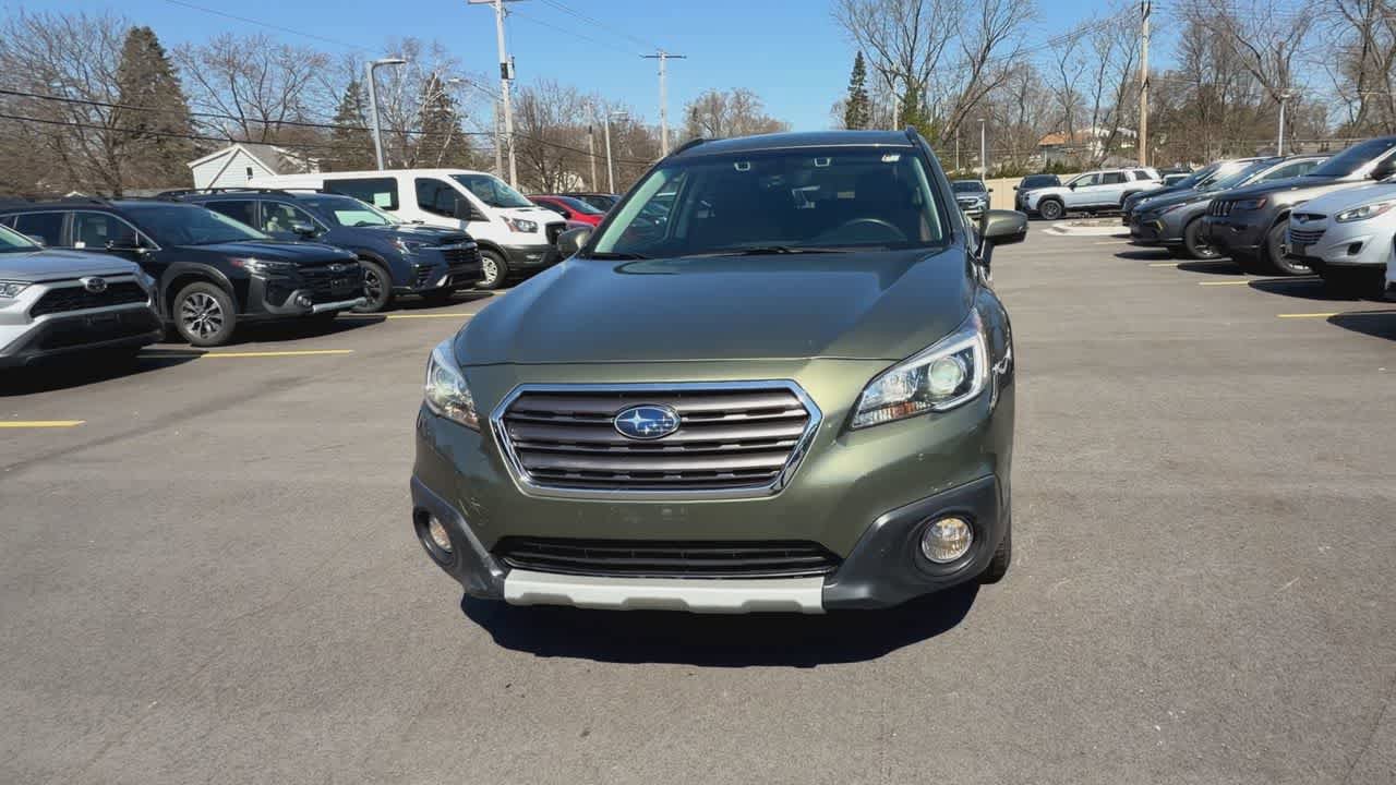 Used 2017 Subaru Outback 2.5i Touring w/ Popular Package #5A AWD/4WD image 3