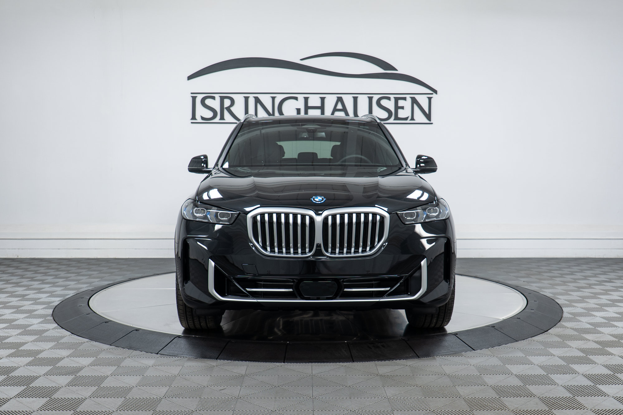 Used 2026 BMW X5 xDrive50e w/ Climate Comfort Package AWD/4WD image 2