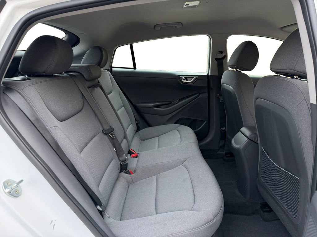 Used 2020 Hyundai Ioniq SE image 20