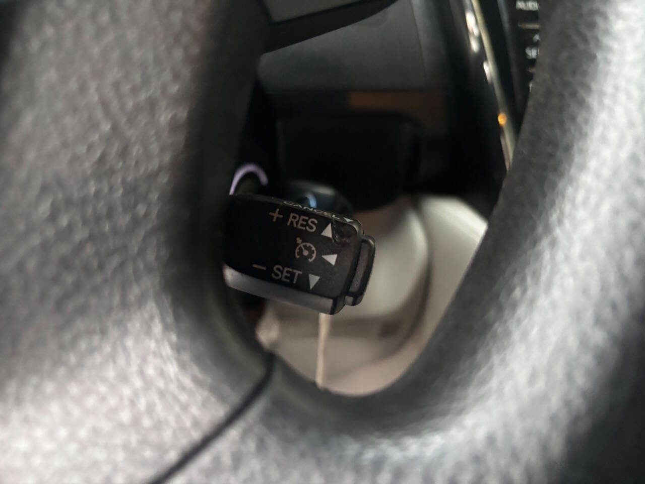 Used 2012 Toyota Camry LE image 17