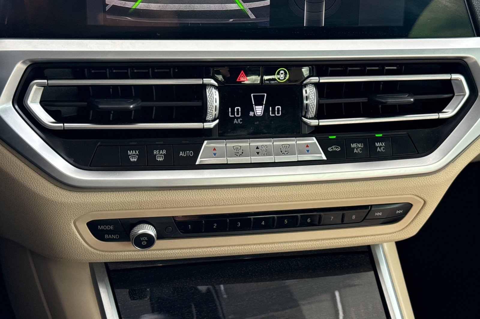 Used 2019 BMW 330i Sedan w/ Driving Assistance Package image 26