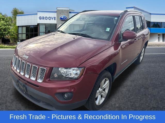 Used 2014 Jeep Compass Latitude AWD/4WD image 1