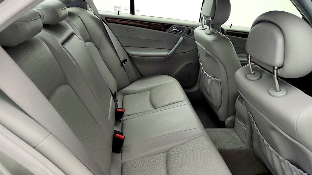 Used 2003 Mercedes-Benz C 240 Sedan image 21