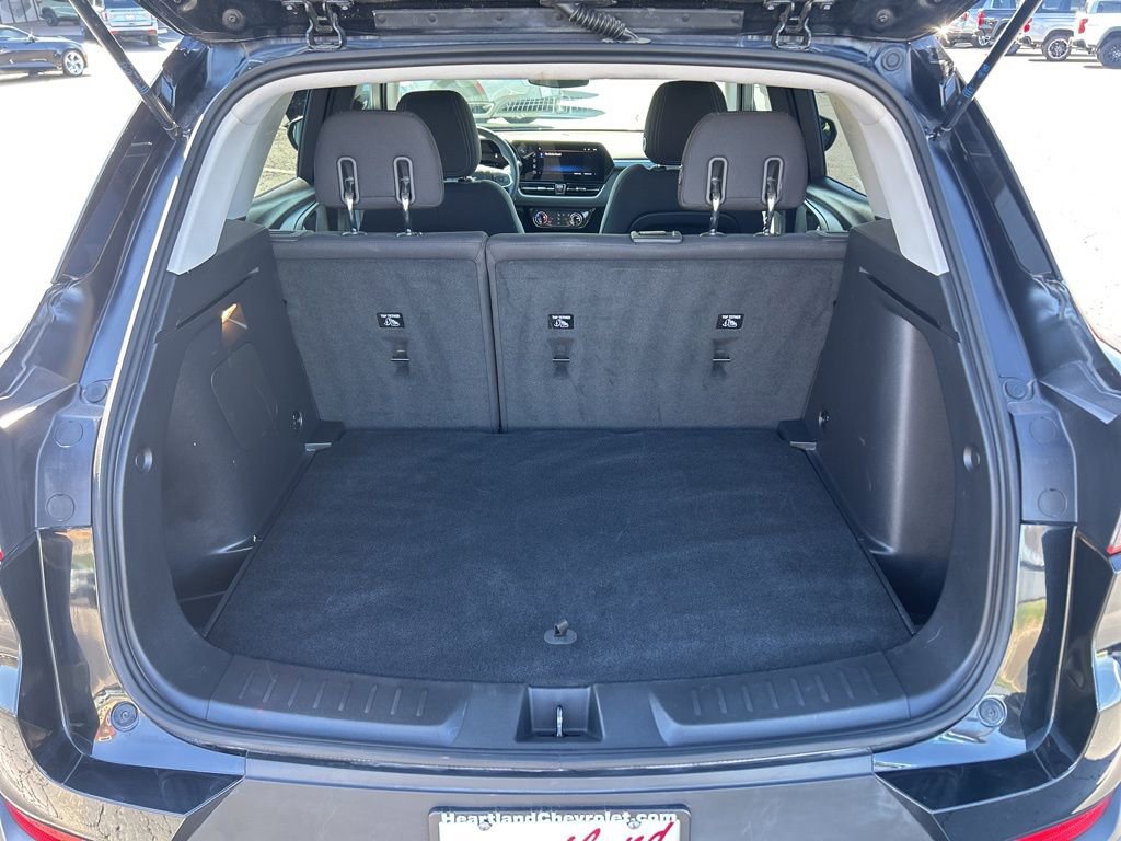 Used 2024 Chevrolet TrailBlazer LT w/ LT Cold Weather Package image 37